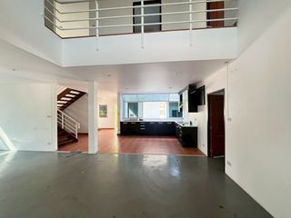 Haus zur Miete mit 4 Zimmer in Watthana, Bangkok