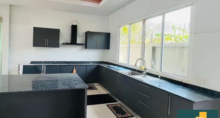 Casa en venta de 3 habitaciones en Jomtien, Pattaya