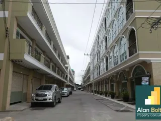 Gewerbefläche zum Kauf in Bang Lamung, Chonburi