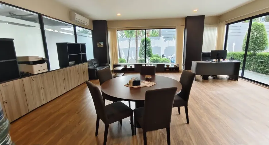 For sale office in Pratumnak, Pattaya