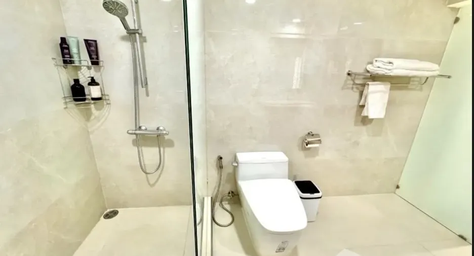 For rent 3 bedrooms condo in Watthana, Bangkok