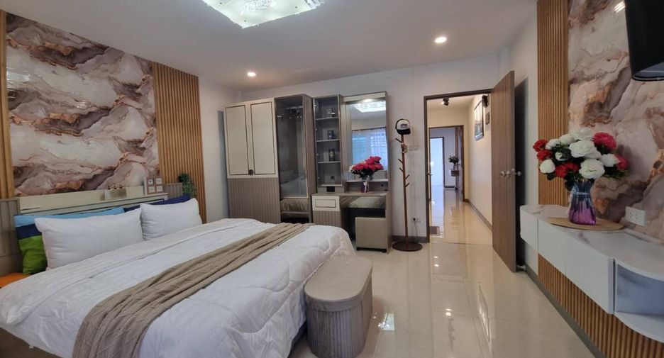 For sale 4 bedrooms house in South Pattaya, Pattaya