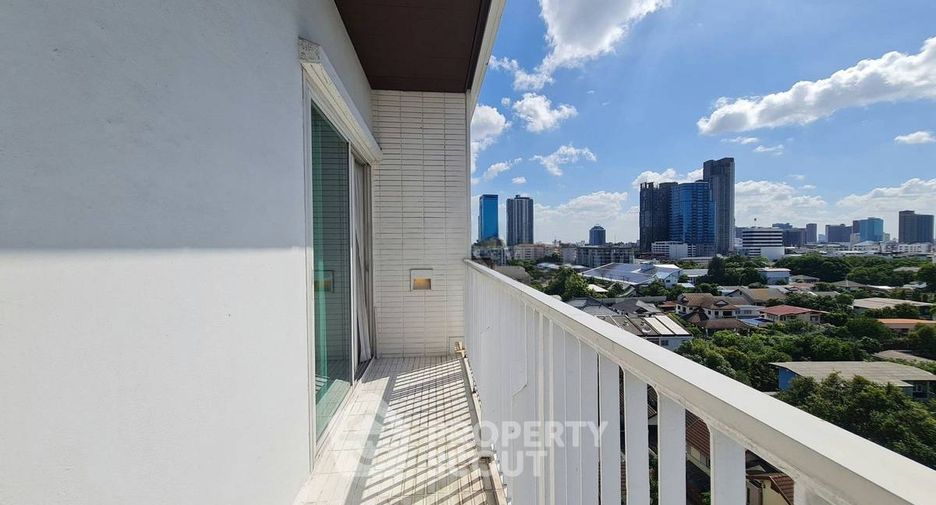 Condo en venta de 2 habitaciones en Watthana, Bangkok