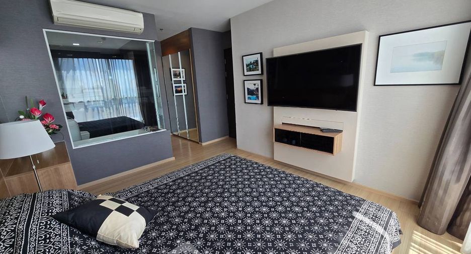 For sale 2 bedrooms condo in Sathon, Bangkok