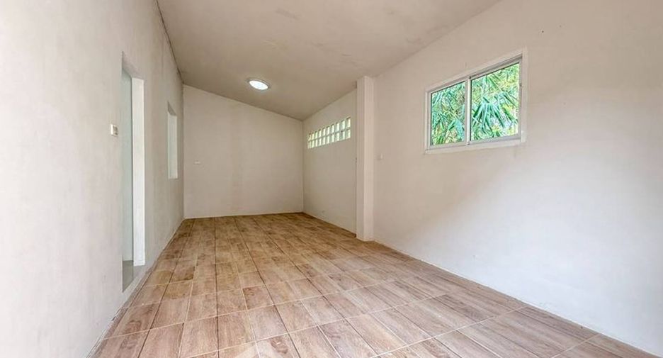 Casa en venta de 3 habitaciones en Si Racha, Chonburi