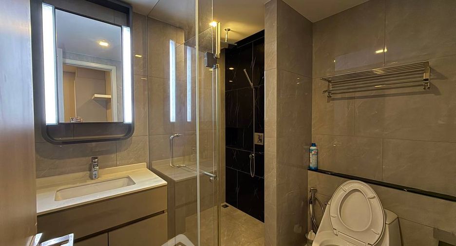 Wohnung zur Miete mit 2 Zimmer in Huai Khwang, Bangkok