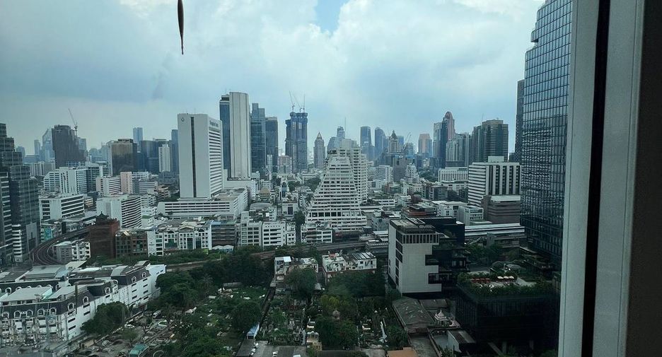 For rent 2 bedrooms condo in Sathon, Bangkok