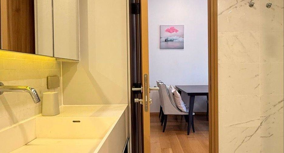 For rent 2 bedrooms condo in Watthana, Bangkok