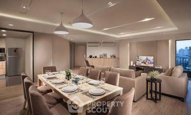 For rent 3 bedrooms apartment in Watthana, Bangkok