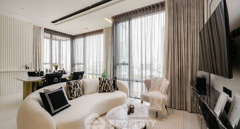 For rent 2 bedrooms condo in Watthana, Bangkok
