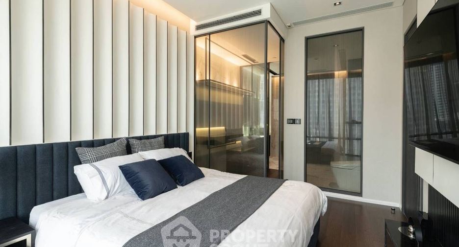 For rent 2 bedrooms condo in Watthana, Bangkok