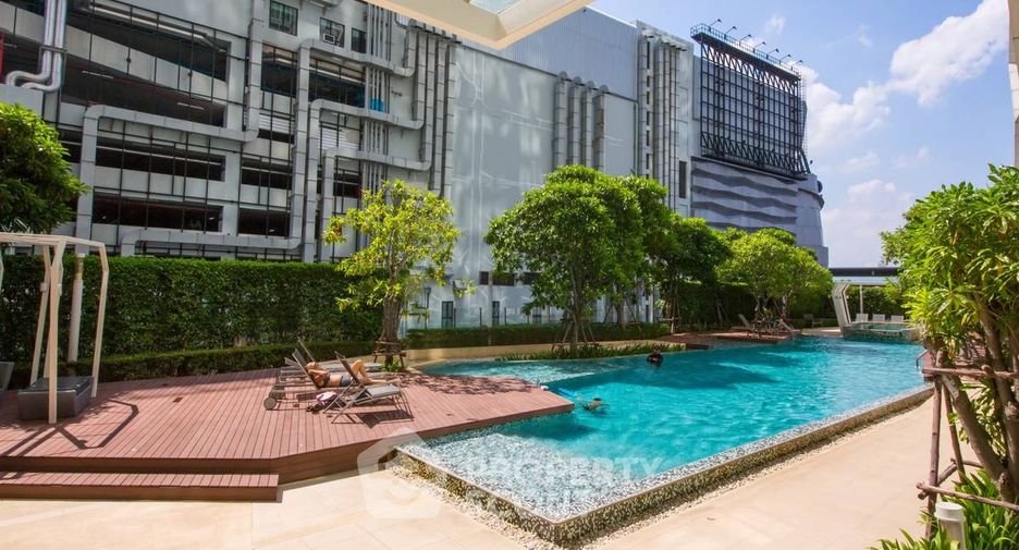 For rent 1 bed condo in Phra Khanong, Bangkok