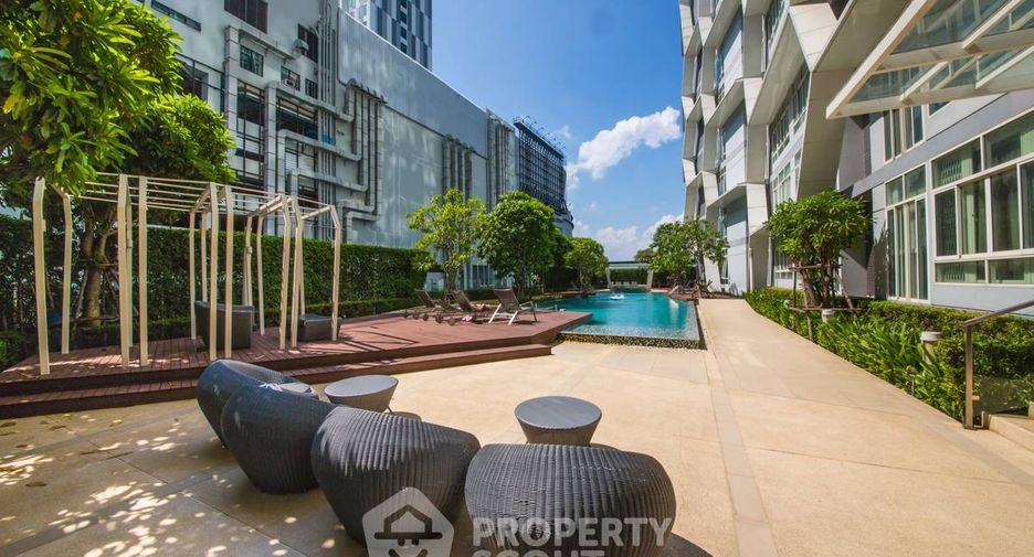 For rent 1 bed condo in Phra Khanong, Bangkok