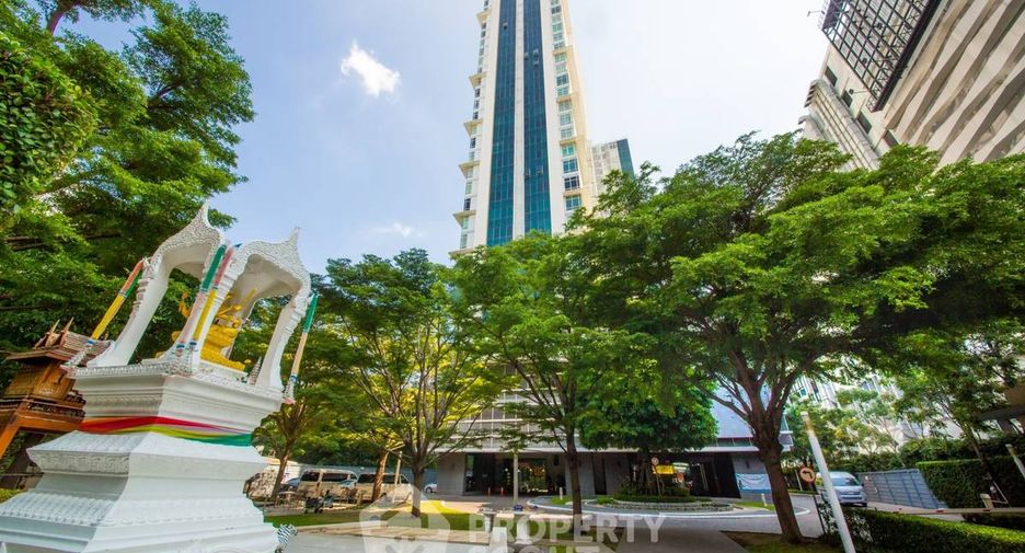 For rent 1 bed condo in Phra Khanong, Bangkok