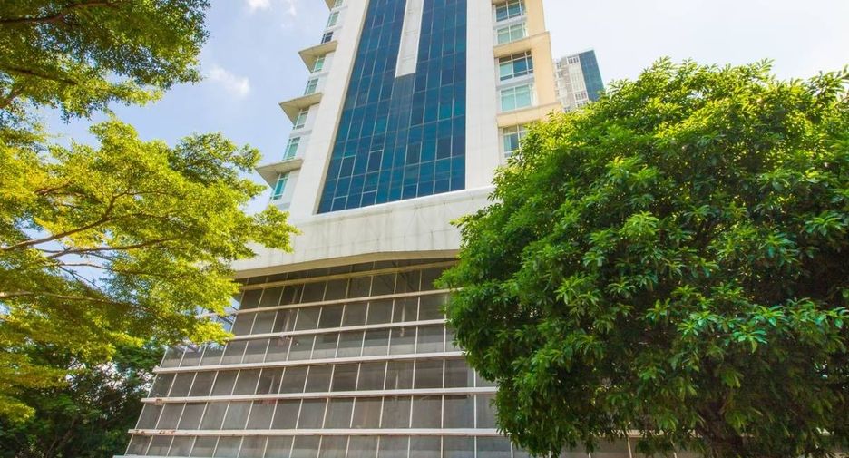 For rent 1 bed condo in Phra Khanong, Bangkok