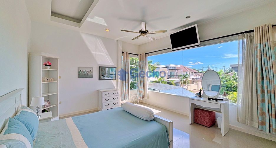 For rent 4 ベッドルーム house in Huay Yai, Pattaya