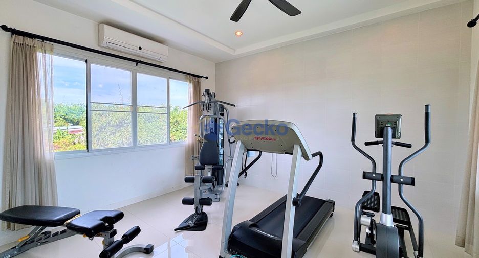 For rent 4 ベッドルーム house in Huay Yai, Pattaya