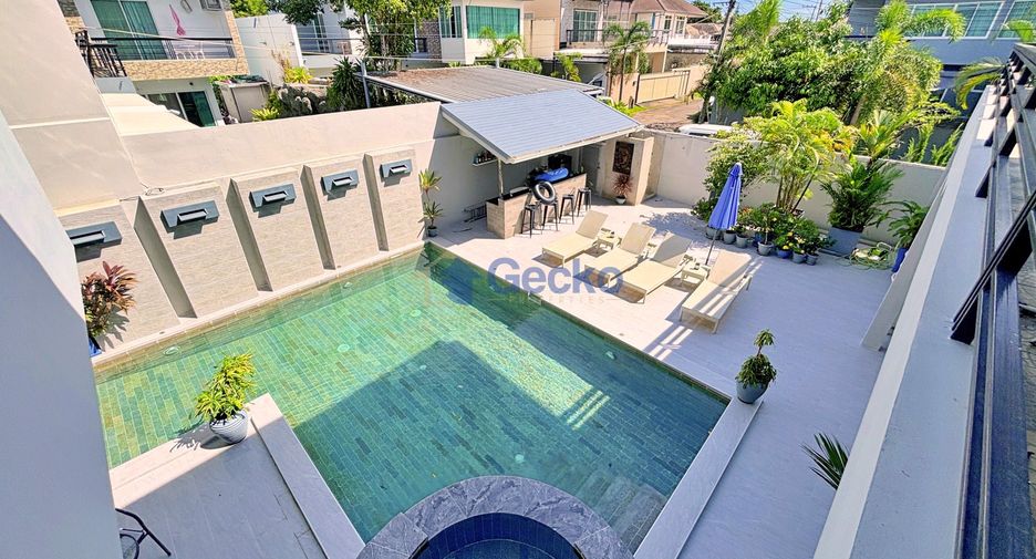 For rent 4 ベッドルーム house in Huay Yai, Pattaya