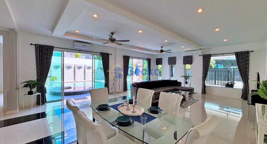 For rent 4 ベッドルーム house in Huay Yai, Pattaya
