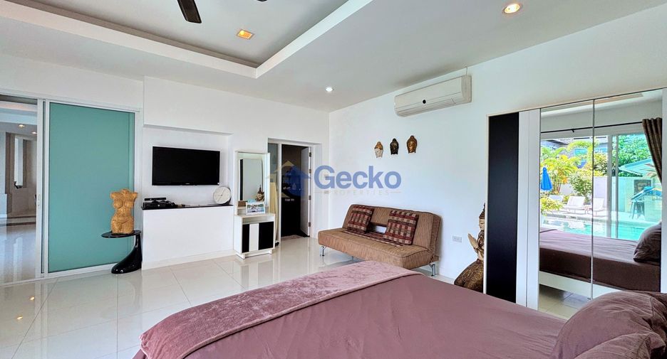 For rent 4 ベッドルーム house in Huay Yai, Pattaya