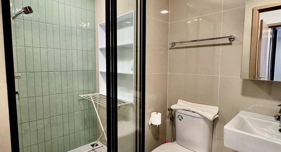 Condo en alquiler de 2 habitaciones en Khlong San, Bangkok