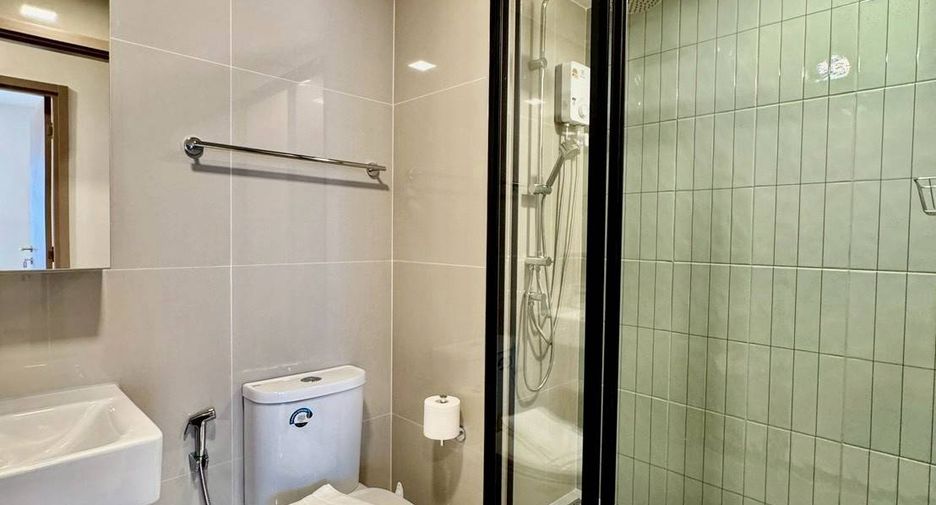 Condo en alquiler de 2 habitaciones en Khlong San, Bangkok