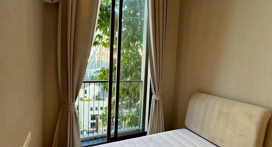 For rent 3 bedrooms condo in Watthana, Bangkok