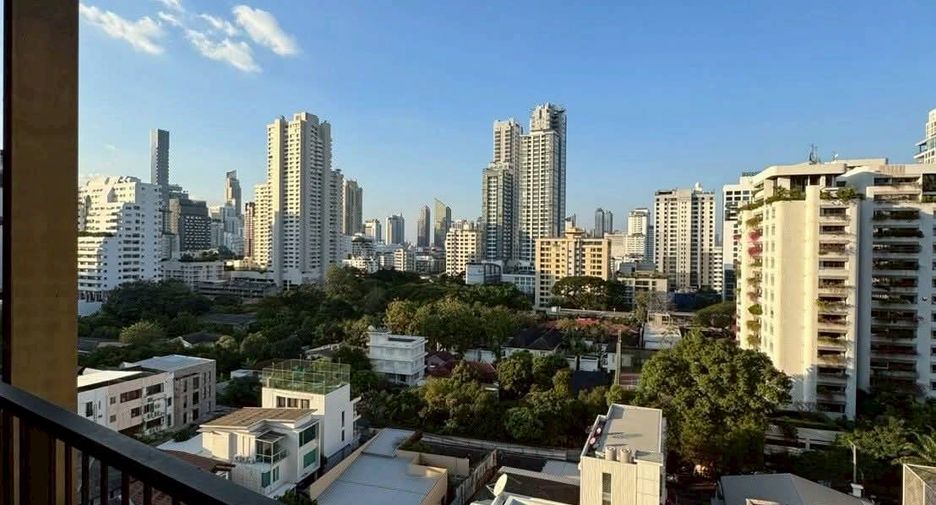 For rent 3 bedrooms condo in Watthana, Bangkok