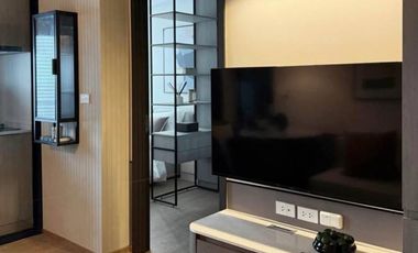 For rent 1 bed condo in Phaya Thai, Bangkok