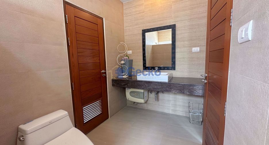 Casa en alquiler y en venta de 3 habitaciones en North Pattaya, Pattaya