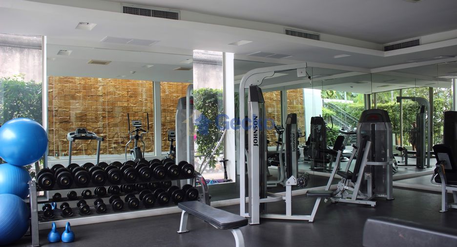 For rent and for sale 2 bedrooms condo in North Pattaya, Pattaya