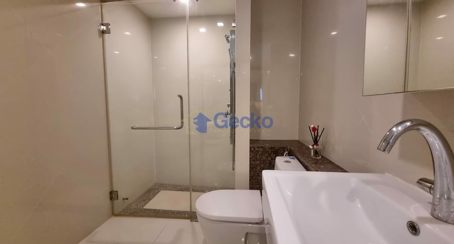 For rent and for sale 2 bedrooms condo in North Pattaya, Pattaya