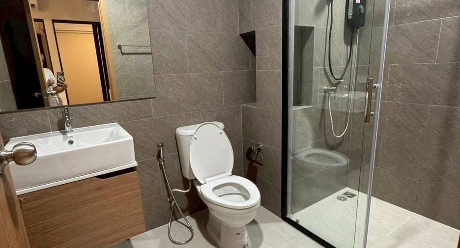 For rent 1 bed condo in Bang Kapi, Bangkok