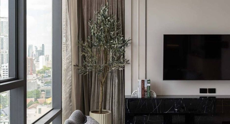 For rent 2 bedrooms condo in Watthana, Bangkok