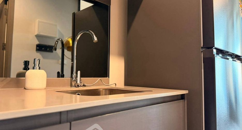 Condo en alquiler de 1 habitaciones en Khlong Toei, Bangkok