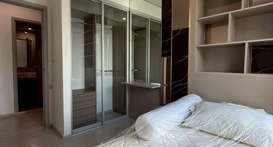 For rent 2 bedrooms condo in Phasi Charoen, Bangkok