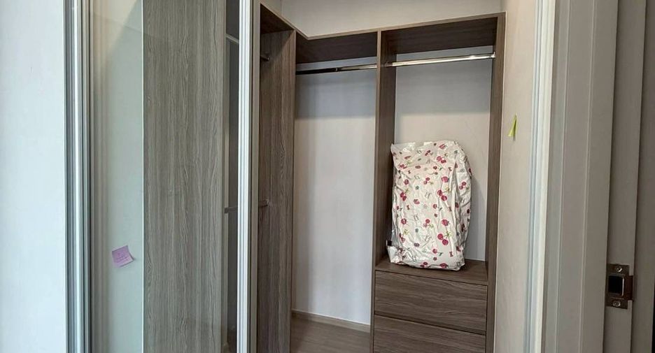For rent 2 bedrooms condo in Phasi Charoen, Bangkok