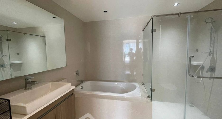 For rent 2 ベッドルーム condo in Khlong Toei, Bangkok