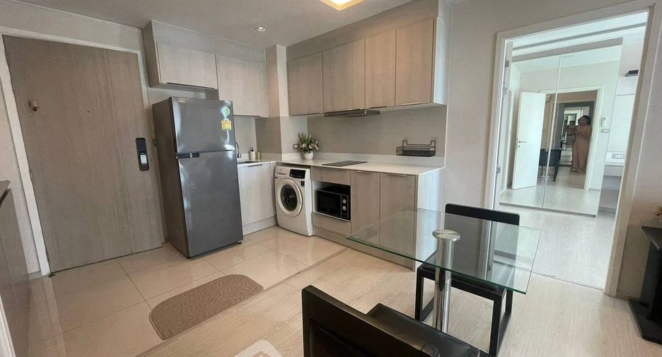 For rent 2 ベッドルーム condo in Khlong Toei, Bangkok