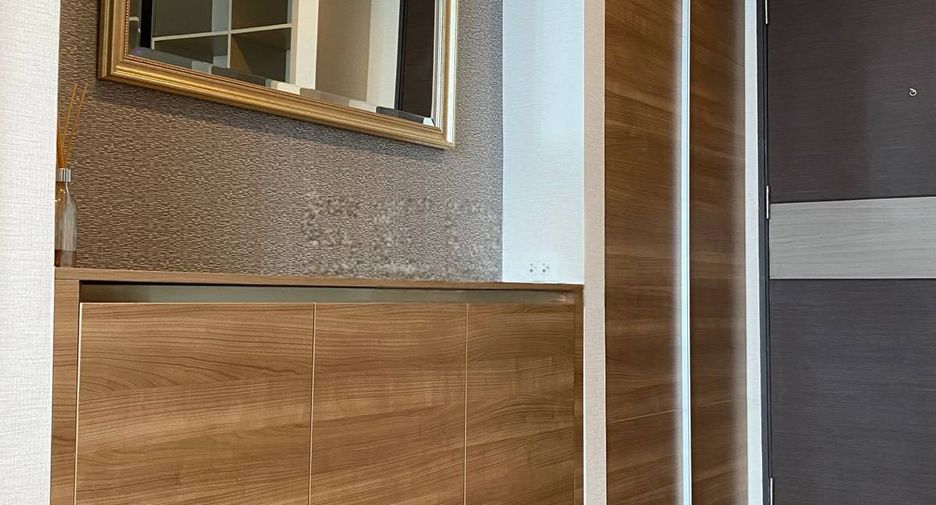 For rent 2 bedrooms condo in Sathon, Bangkok