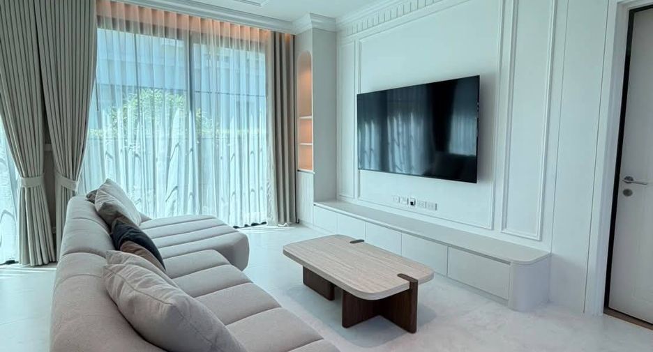 Casa en alquiler de 4 habitaciones en Saphan Sung, Bangkok
