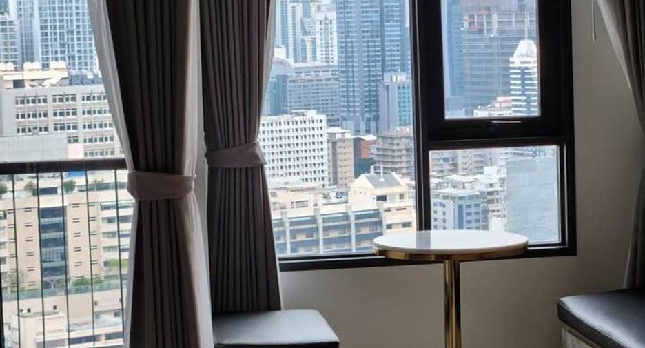 Condo en alquiler de 1 habitaciones en Pathum Wan, Bangkok