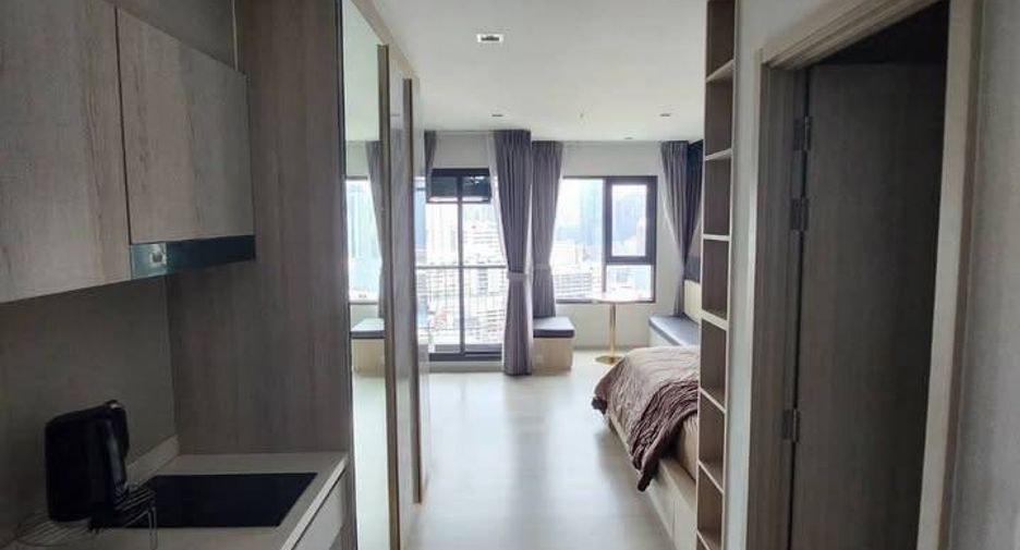 Condo en alquiler de 1 habitaciones en Pathum Wan, Bangkok
