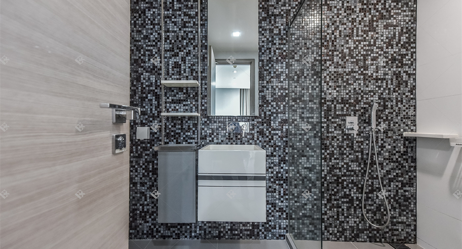 For sale 1 bed condo in Bang Rak, Bangkok