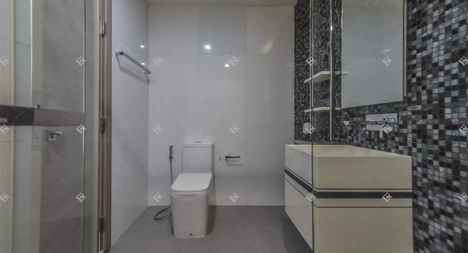 For sale 1 bed condo in Bang Rak, Bangkok