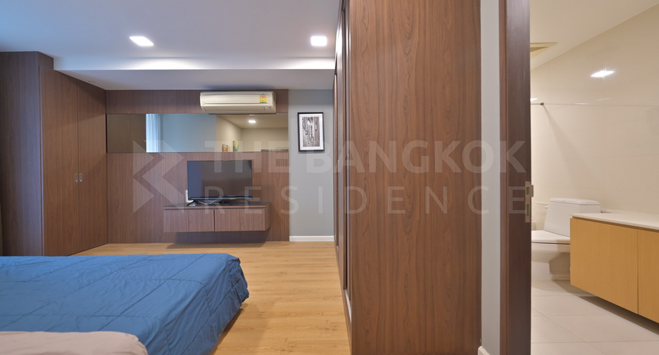 For sale 2 ベッドルーム condo in Watthana, Bangkok