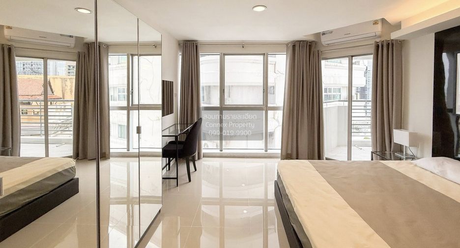 À louer 4 chambres condo à Khlong Toei, Bangkok