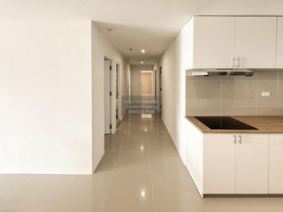 For rent 4 bedrooms condo in Khlong Toei, Bangkok
