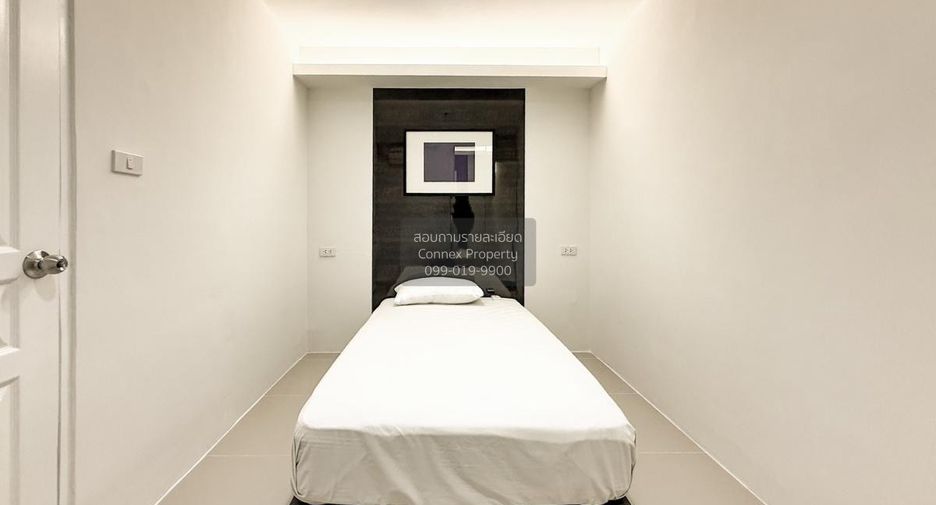 À louer 4 chambres condo à Khlong Toei, Bangkok