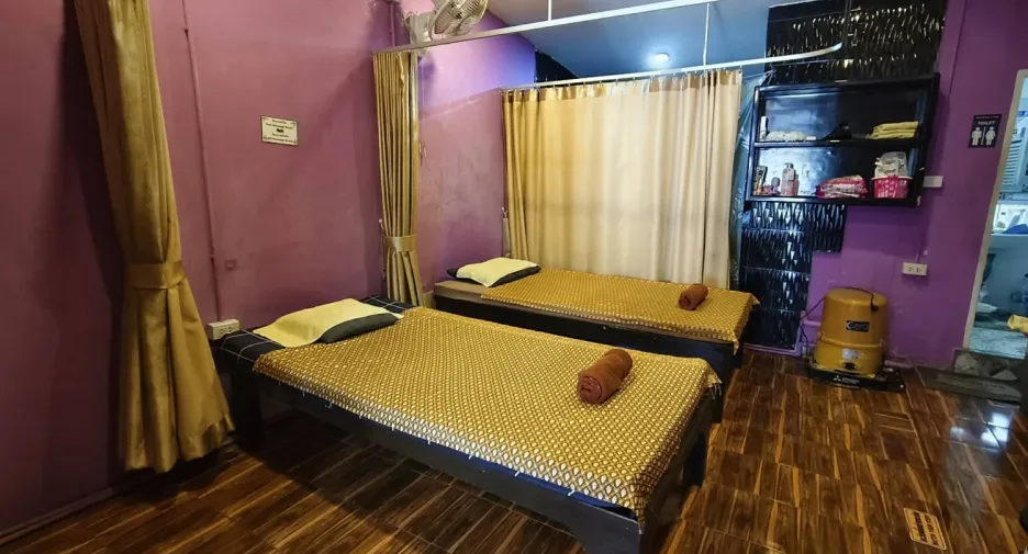 À vendre 1 chambre local commercial à Pratumnak, Pattaya